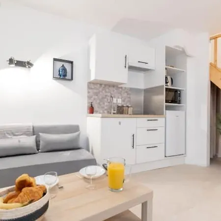 Chateau - Centre شقة فندقية كومبيينْيِ