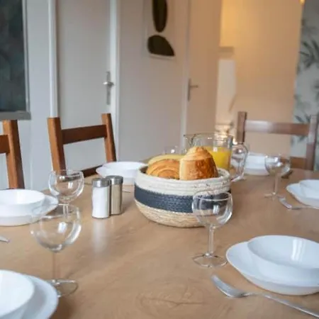 Chateau - Centre 3* كومبيينْيِ