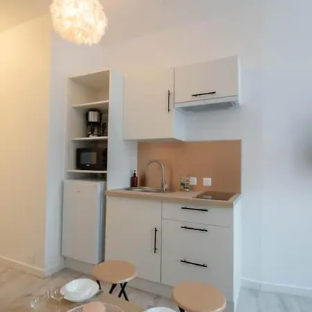 شقة فندقية Chateau - Centre كومبيينْيِ