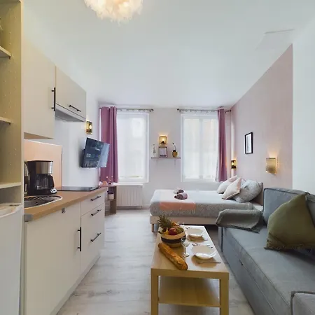 Aparthotel Chateau - Centre 3*
