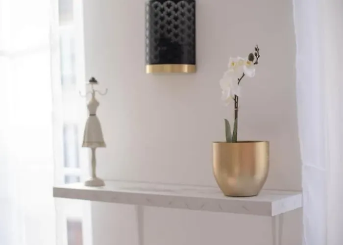 Chateau - Centre Aparthotel 3*